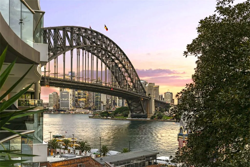 Bought - 10/7 Northcliff Street, Milsons Point