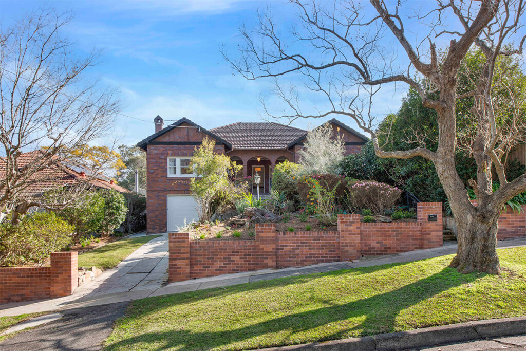 Bought - 14 Carter Street, Gordon